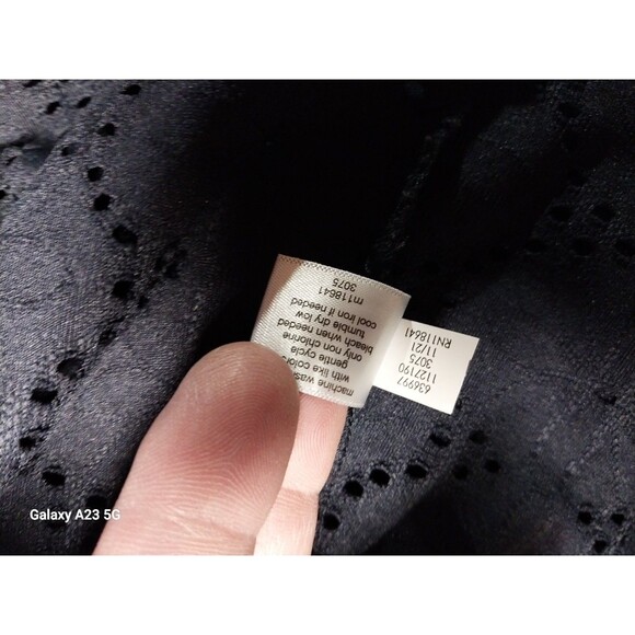 LANE BRYANT Women’s Navy Eyelet 3/4 Sleeve Off The Shoulder Blouse Size 26/28 - Picture 7 of 7